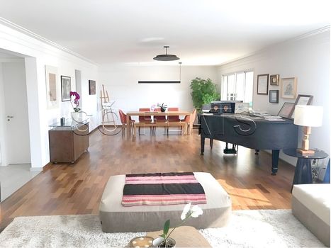 Foto 2 do(a) Apartamento de 4 quartos à venda em Vila Mariana, São Paulo