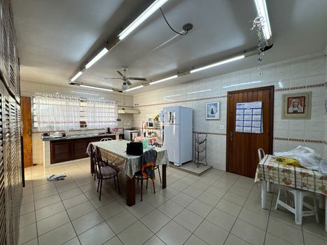 Foto 9 do(a) Casa de 3 quartos para alugar em Parque Novo Mundo, São Paulo