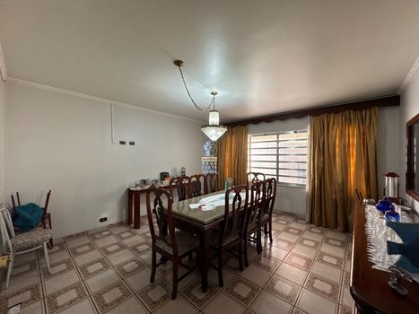 Foto 7 do(a) Casa de 3 quartos para alugar em Parque Novo Mundo, São Paulo
