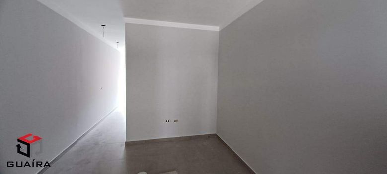 Foto 4 do(a) Casa de 3 quartos à venda em Vila Clarice, Santo André