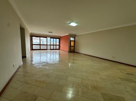 Foto 8 do(a) Apartamento de 3 quartos à venda em Centro, Criciúma