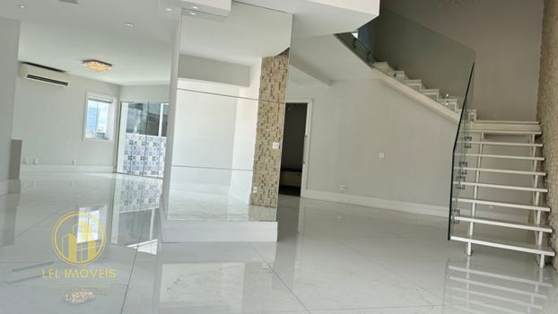Foto 3 do(a) Cobertura de 3 quartos para alugar em Vila Nova Conceição, São Paulo