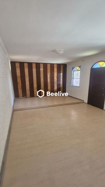 Foto 3 do(a) Casa de 4 quartos à venda em Monsenhor Messias, Belo Horizonte