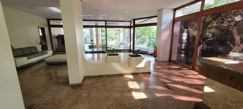 Foto 34 do(a) Flat de 3 quartos à venda em Três Figueiras, Porto Alegre