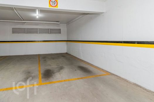 Foto 19 do(a) Apartamento de 1 quartos à venda em Petrópolis, Porto Alegre