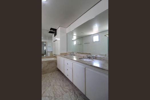 Foto 30 do(a) Apartamento de 3 quartos à venda em Vila Nova Conceição, São Paulo