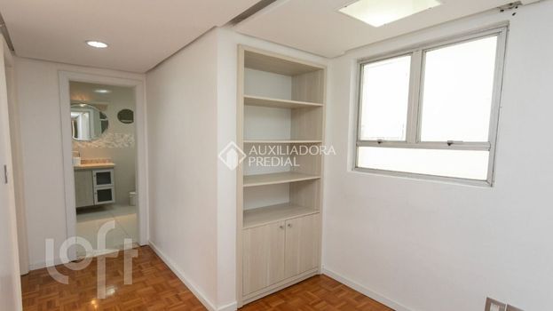 Foto 33 do(a) Apartamento de 3 quartos à venda em Centro Histórico, Porto Alegre
