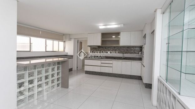 Foto 12 do(a) Apartamento de 3 quartos à venda em Centro Histórico, Porto Alegre