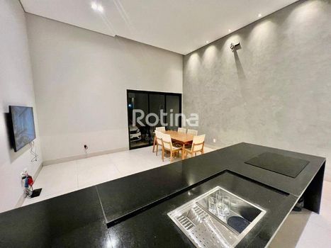 Foto 6 do(a) Casa de 3 quartos à venda em Grand Ville, Uberlândia