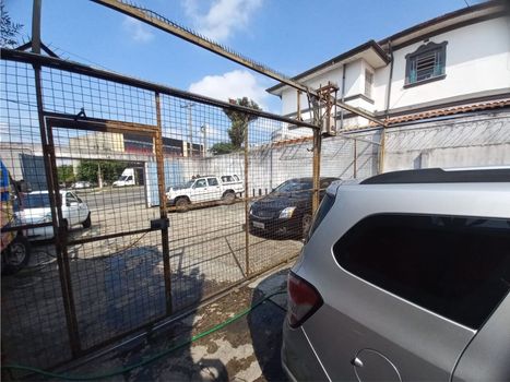 Foto 11 do(a) Edifício Inteiro false para alugar em Vila Bandeirantes, São Paulo
