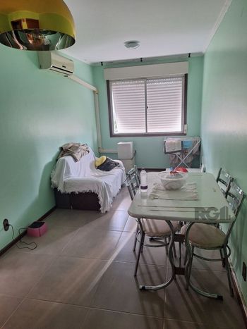 Foto 2 do(a) Flat de 2 quartos à venda em Medianeira, Porto Alegre