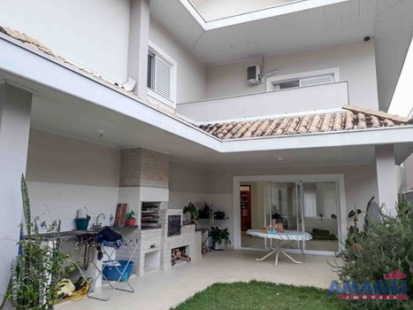 Foto 2 do(a) Casa em Condomínio de 3 quartos à venda em Condomínio Sunset Garden, Jacareí