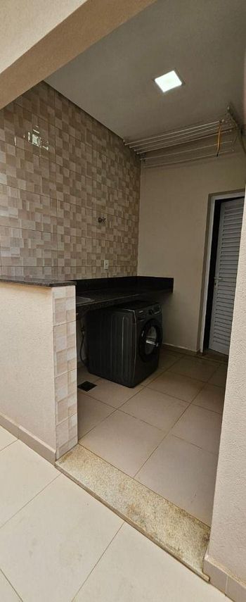 Foto 23 do(a) Casa em Condomínio de 3 quartos para alugar em Loteamento Parque dos Alecrins, Campinas