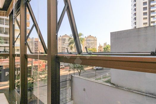 Foto 25 do(a) Apartamento de 3 quartos à venda em Petrópolis, Porto Alegre