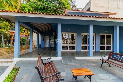 Foto 38 do(a) Casa em Condomínio de 3 quartos à venda em Vila Nova, Porto Alegre