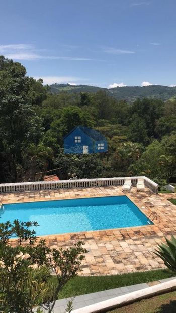 Foto 2 do(a) Fazenda / Sítio / Chácara de 5 quartos à venda em Portal das Acácias, Santana de Parnaíba
