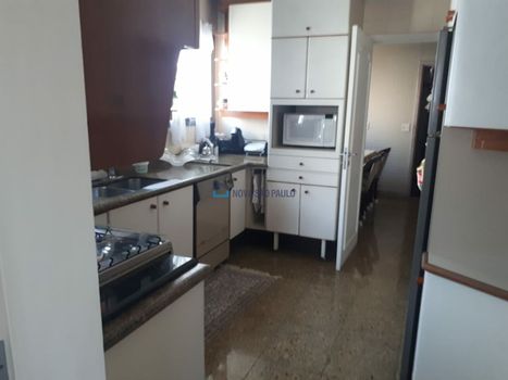Foto 12 do(a) Apartamento de 3 quartos à venda em Jardim da Saúde, São Paulo