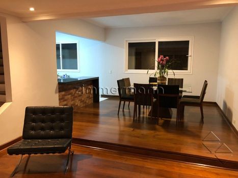Foto 14 do(a) Casa de 5 quartos à venda em Paraisópolis, São Paulo