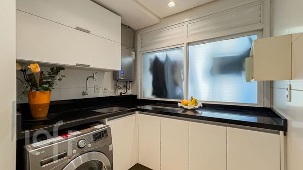 Foto 12 do(a) Apartamento de 3 quartos à venda em Passo da Areia, Porto Alegre