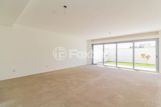 Foto 3 do(a) Apartamento de 3 quartos à venda em Chácara das Pedras, Porto Alegre