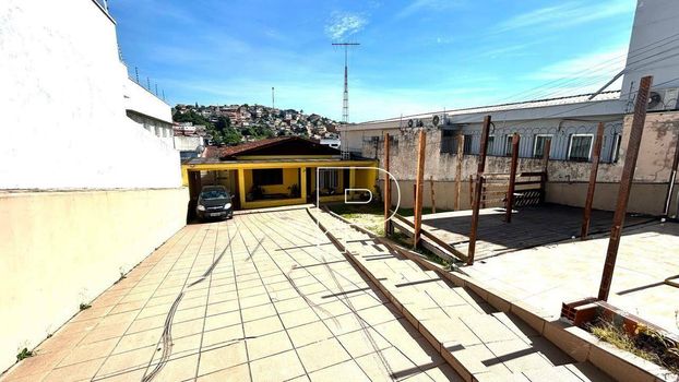 Foto 1 do(a) Casa de 3 quartos para alugar em Vila Santo Antônio do Portão, Cotia
