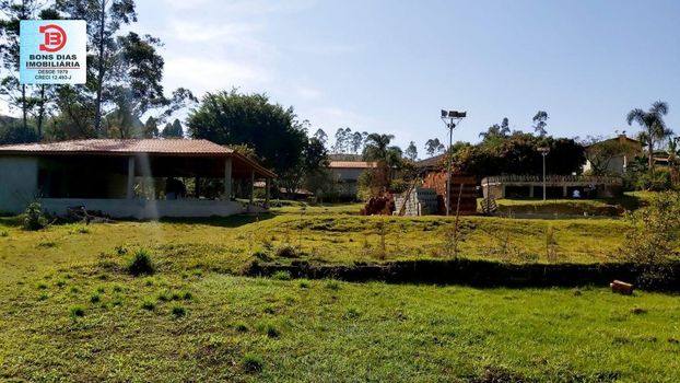 Foto 19 do(a) Fazenda / Sítio / Chácara de 4 quartos à venda em null, Igaratá