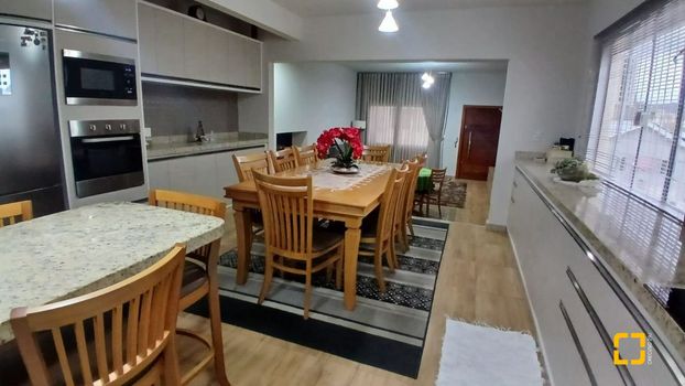 Foto 9 do(a) Casa de 3 quartos à venda em Serraria, São José