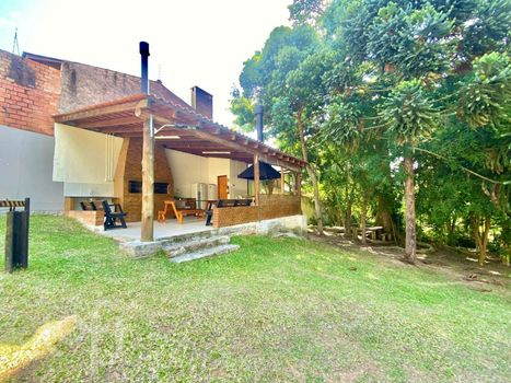 Foto 45 do(a) Casa de 3 quartos à venda em Espírito Santo, Porto Alegre