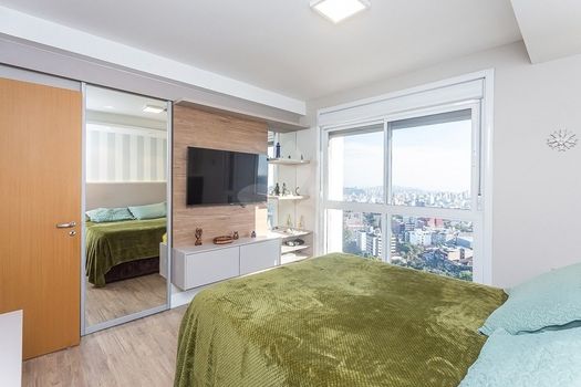 Foto 23 do(a) Apartamento de 3 quartos à venda em Petrópolis, Porto Alegre