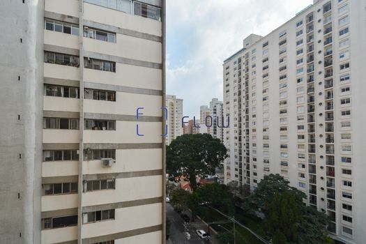 Foto 4 do(a) Apartamento de 2 quartos à venda em Moema, São Paulo