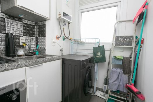 Foto 13 do(a) Apartamento de 2 quartos à venda em São Sebastião, Porto Alegre