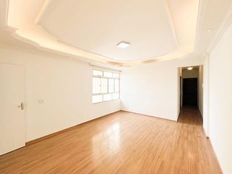 Foto 3 do(a) Apartamento de 4 quartos à venda em Conjunto Califórnia, Belo Horizonte