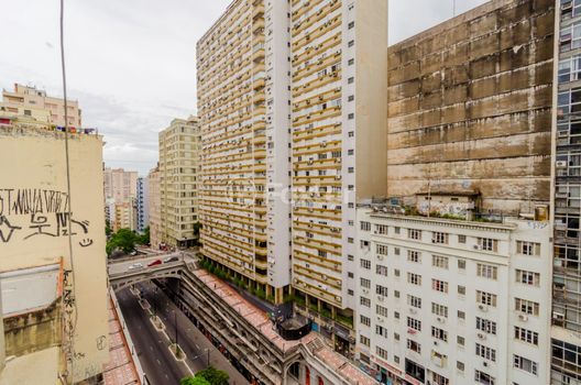 Foto 10 do(a) Apartamento de 2 quartos à venda em Centro Histórico, Porto Alegre