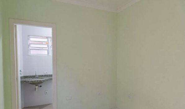 Foto 15 do(a) Casa de 4 quartos à venda em Vila Brasilina, São Paulo