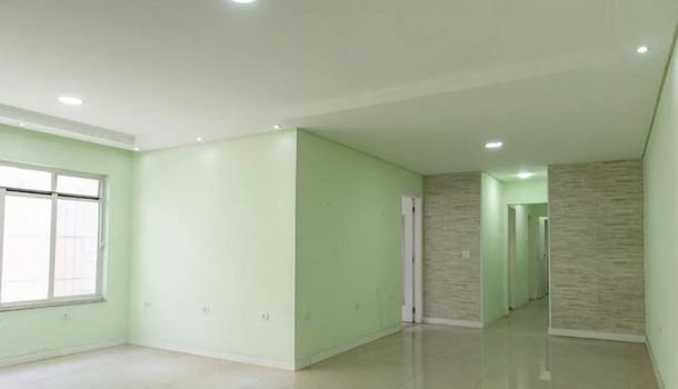 Foto 2 do(a) Casa de 4 quartos à venda em Vila Brasilina, São Paulo