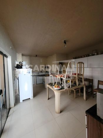 Foto 13 do(a) Casa de 4 quartos à venda em Jardim São Carlos, São Carlos
