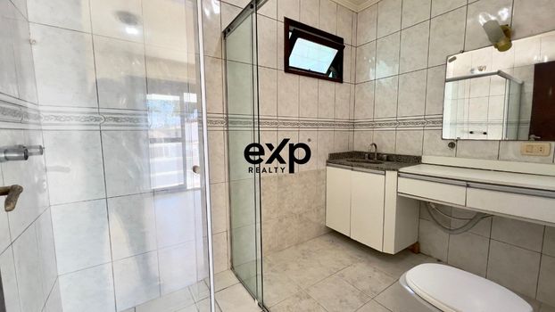 Foto 31 do(a) Casa em Condomínio de 5 quartos à venda em Boa Vista, Curitiba