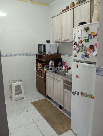 Foto 3 do(a) Apartamento de 2 quartos à venda em Camaquã, Porto Alegre