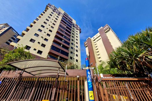 Foto 33 do(a) Apartamento de 3 quartos à venda em Jardim Londrina, São Paulo