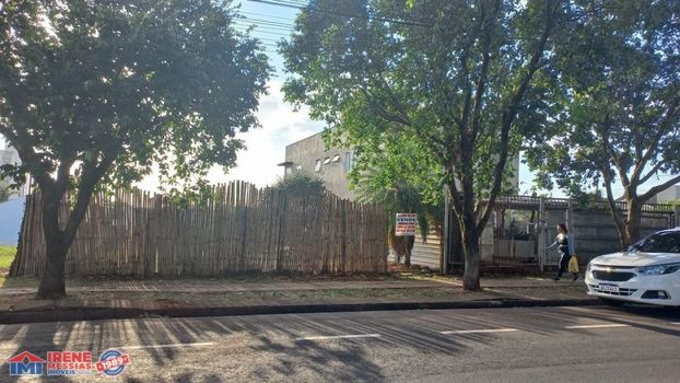 Foto 1 do(a) Terreno false à venda em Jardim São Silvestre, Maringá