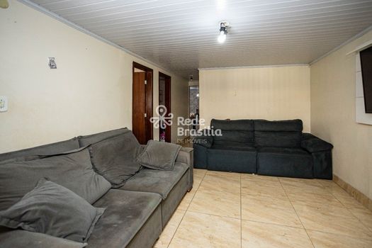 Foto 2 do(a) Casa de 3 quartos à venda em Guará I, Brasília