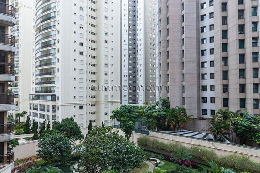 Foto 3 do(a) Apartamento de 3 quartos à venda em Indianópolis, São Paulo