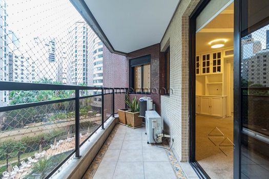 Foto 2 do(a) Apartamento de 3 quartos à venda em Indianópolis, São Paulo
