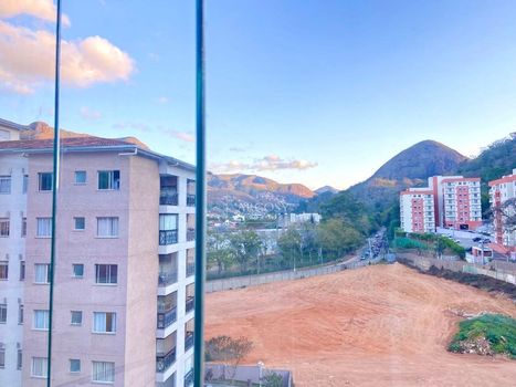 Foto 3 do(a) Apartamento de 2 quartos à venda em Corrêas, Petrópolis