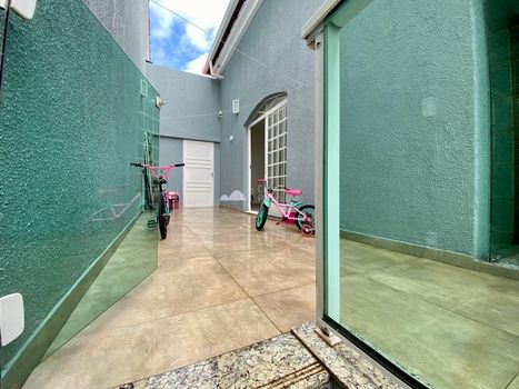 Foto 43 do(a) Casa de 4 quartos à venda em Planalto, Belo Horizonte