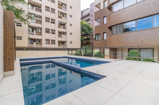 Foto 6 do(a) Apartamento de 3 quartos à venda em Três Figueiras, Porto Alegre
