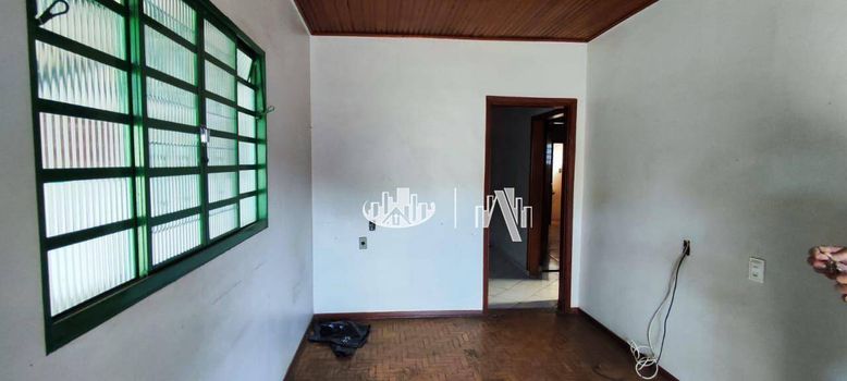 Foto 4 do(a) Casa de 3 quartos à venda em Bandeirantes, Londrina