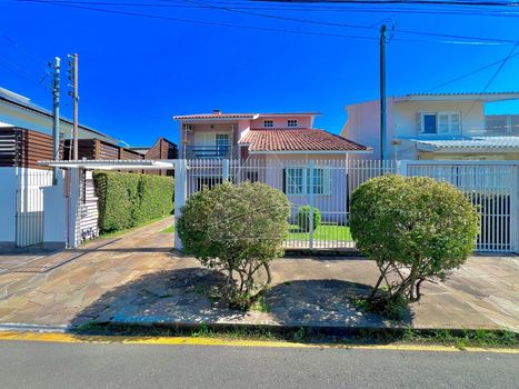 Foto 2 do(a) Casa de 4 quartos à venda em Boqueirão, Passo Fundo