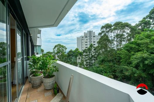 Foto 3 do(a) Apartamento de 3 quartos à venda em Vila Suzana, São Paulo