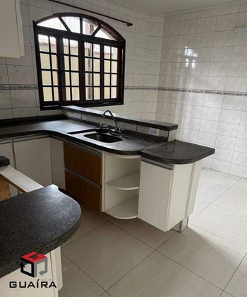 Foto 4 do(a) Casa de 3 quartos à venda em Vila Aquilino, Santo André